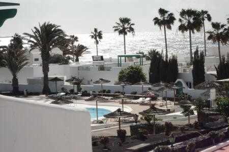 Bonito Apartamento Reformado En Las Coronas Costa Teguise Kültér fotó